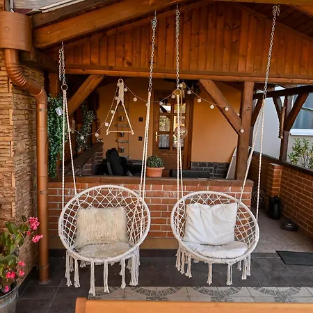 Bellavista 2 招待所