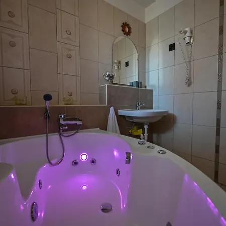 Bellavista 2 3* Eger